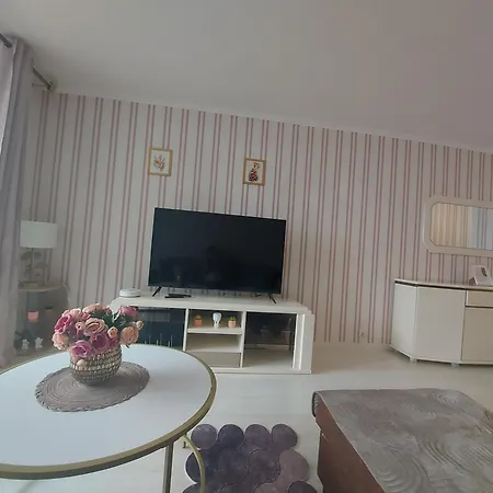 Apartment Avec Parking A 11 Min De Paris Et 15 Min De La Defense Arena Argenteuil